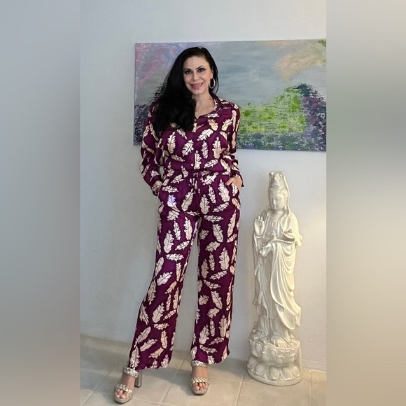 Olympia Blouse and pant set. Made in Italy of Viscose.  Fits Small and Medium - Picture 2 of 3